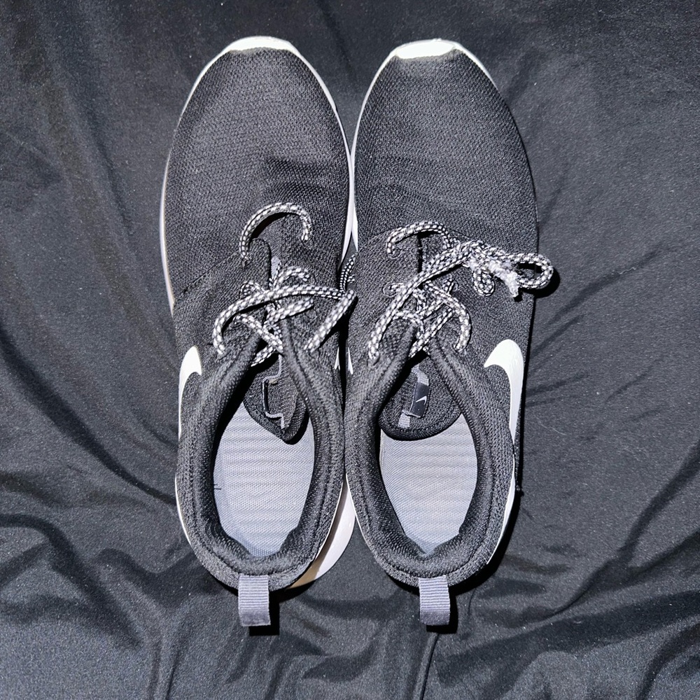 Nike Roshe One Black/White – Men’s Size 8.5